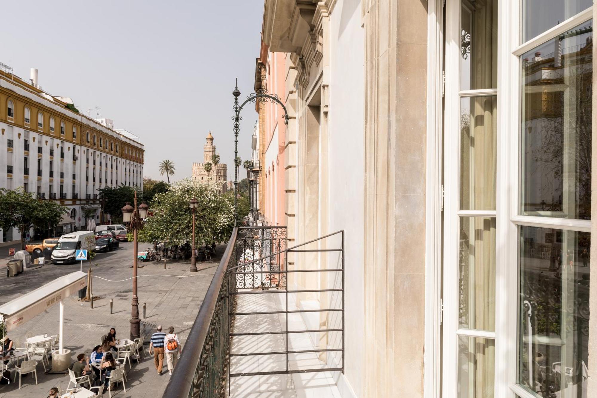 Hotel Tayko Sevilla Dış mekan fotoğraf